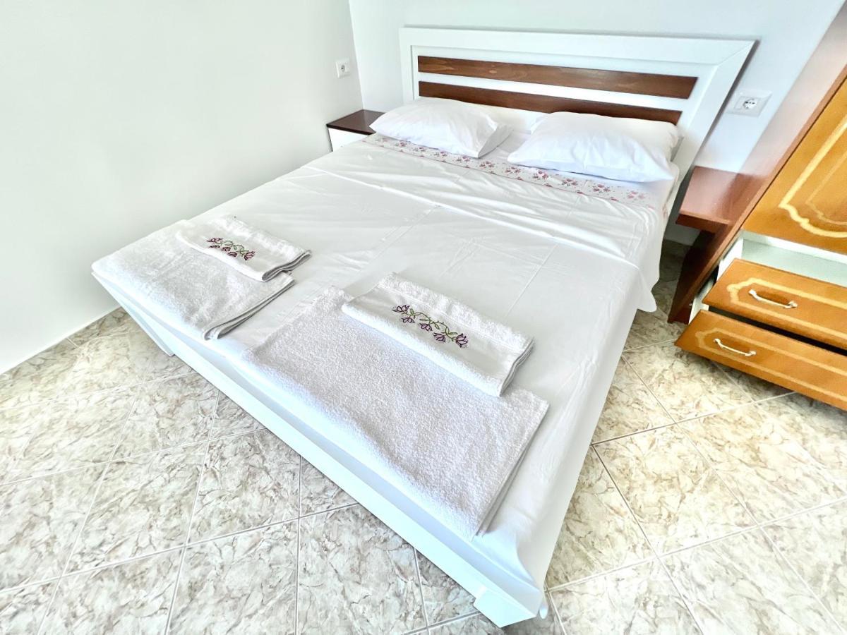 Coral Guesthouse Σαράντα Εξωτερικό φωτογραφία