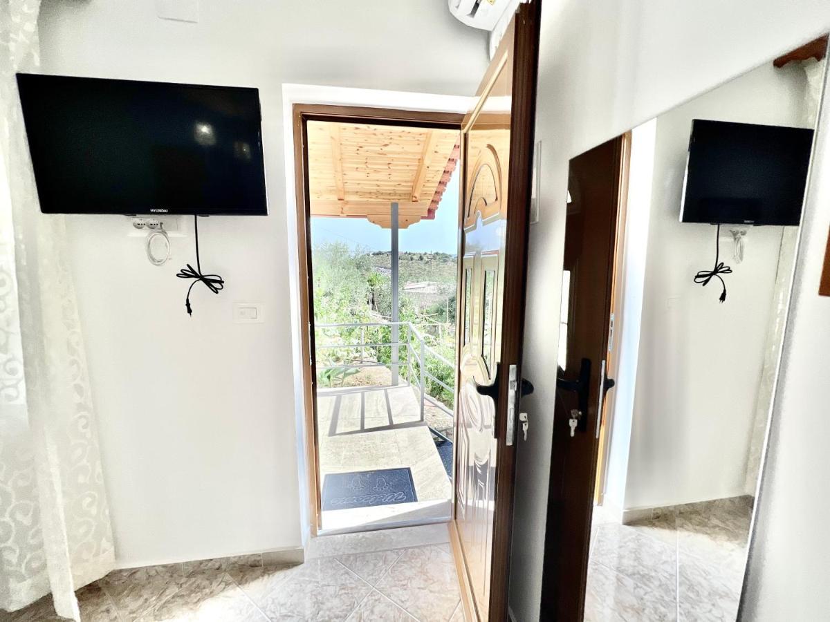 Coral Guesthouse Σαράντα Εξωτερικό φωτογραφία