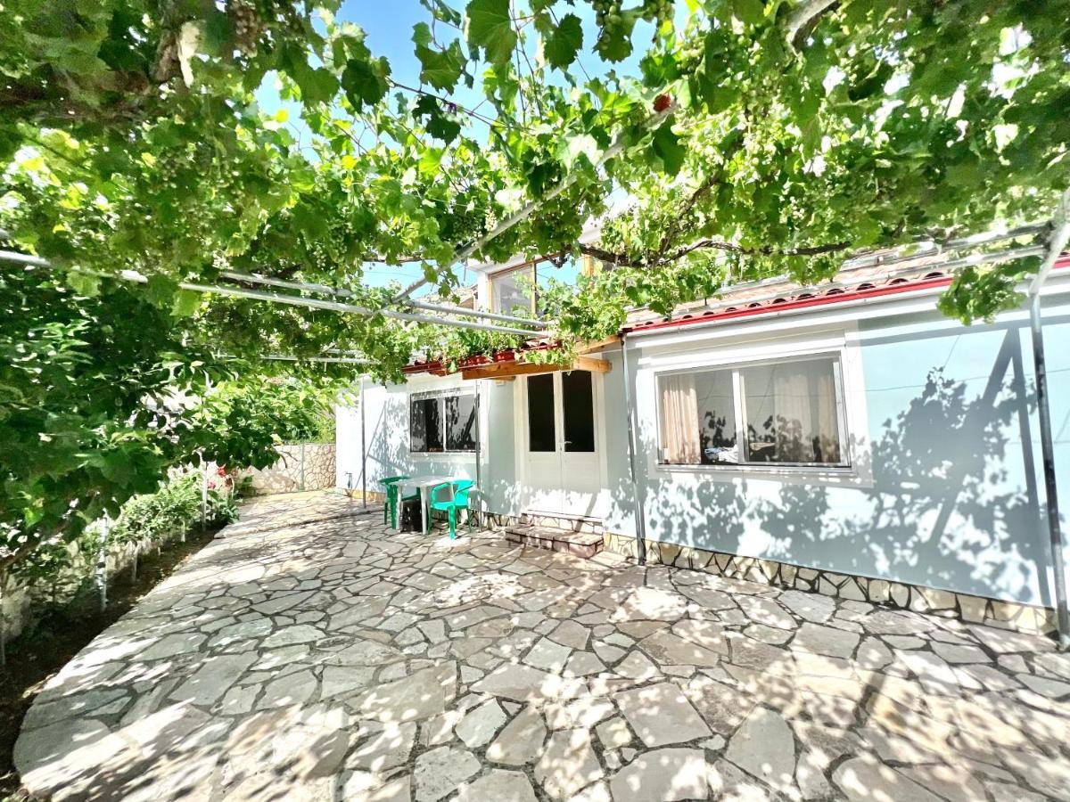 Coral Guesthouse Σαράντα Εξωτερικό φωτογραφία